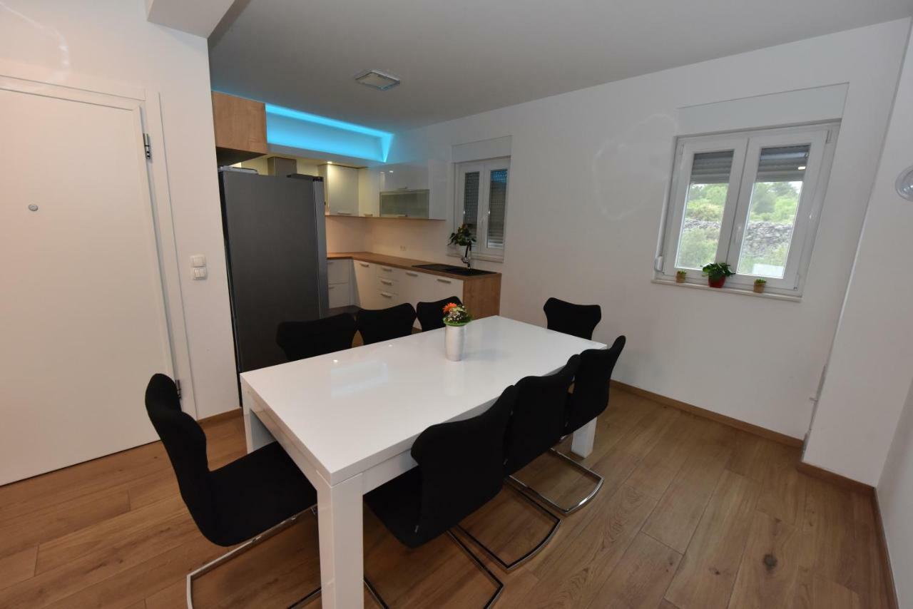 Family Apartments Podsolarsko 希贝尼克 外观 照片